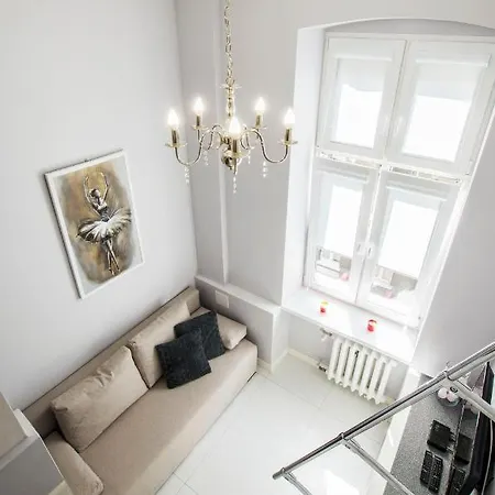 Cozy On Piramowicza Apartment Lodz (Lodz)
