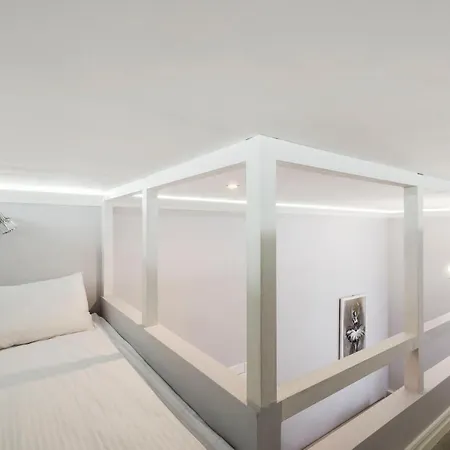 Cozy On Piramowicza Apartment *